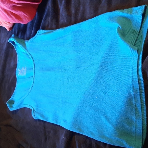 Host Pick ** Best Of Tanks,Tees,& More 6/25 ! Tank top bundle! - Picture 6 of 7